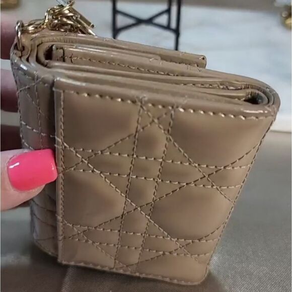 Lady Dior Lotus Compact Wallet Calfskin, Cannage Quilting 2022 Collection - Picture 1 of 14